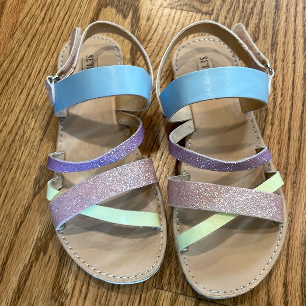 Sparkly summer sandals